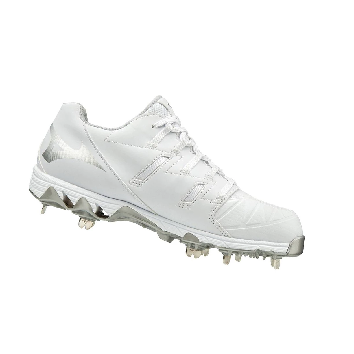 White Mizuno 9-spike Swift 6 Low Metal Women's Softball Cleats | 607-JACMWD